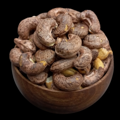 تصویر بادام هندی کبابی درشت با پوست