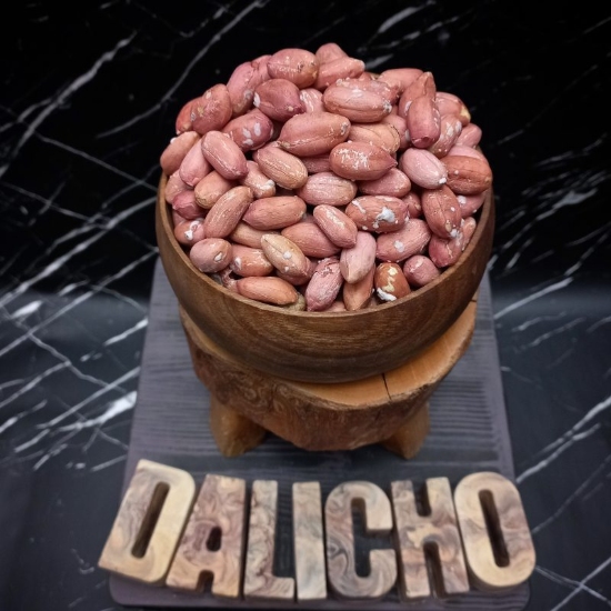 تصویر مغز بادام زمینی آستانه